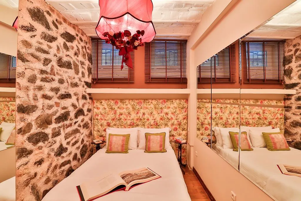 Faik Pasha Apartments イスタンブール ベッド・アンド・ブレックファスト